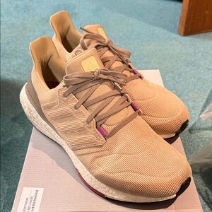 Adidas Ultraboost 22 made with nature